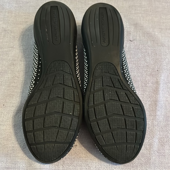 NWOT Adrienne Vittadini shoes - Picture 4 of 7